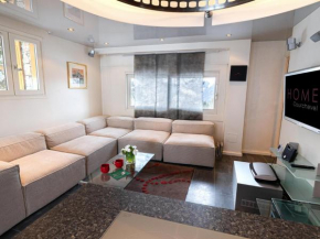 Triplex moderne avec terrasse à Courchevel 1850, près des pistes et services, 3 suites, parking - FR-1-575-145